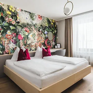 מלון Altstadthotel Weisse Taube